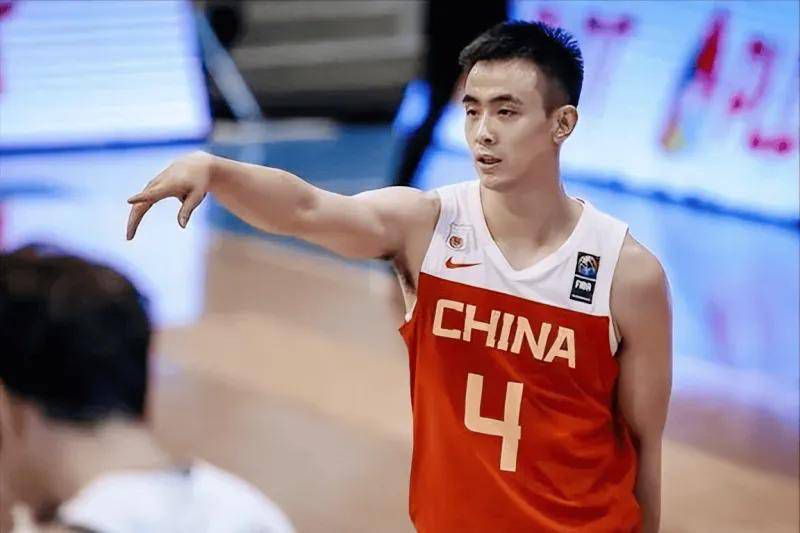 影片的整容基本延续之前的老阵容，唯一的变化就是影星布莱斯·达拉斯·霍华 《精灵旅社3》新预告 德古拉登上豪华怪物游轮 2018-05-29 5月29日，奇幻喜剧动画《精灵旅社3：疯狂假期》发布新版电视预告。