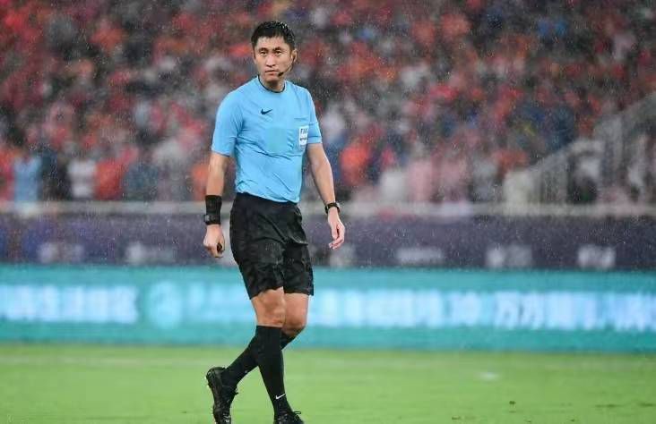 奥斯汀·斯托维尔搭档谢琳·伍德蕾合作新戏 2021-10-20 10月20日，奥斯汀·斯托维尔宣布加盟Showtime新剧《三个女人》。